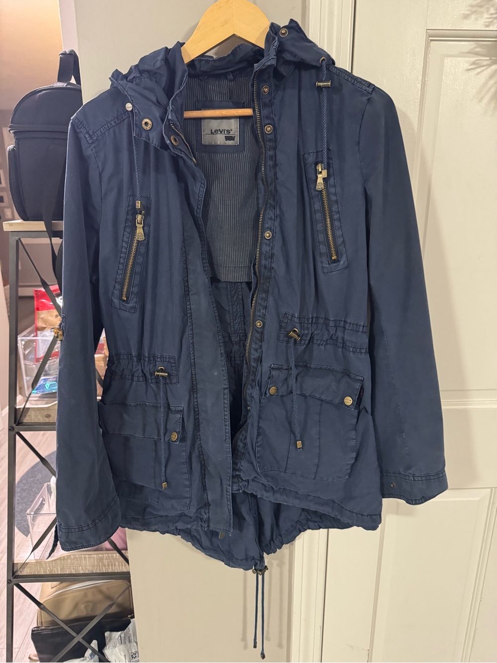 Levi’s parachute jacket medium